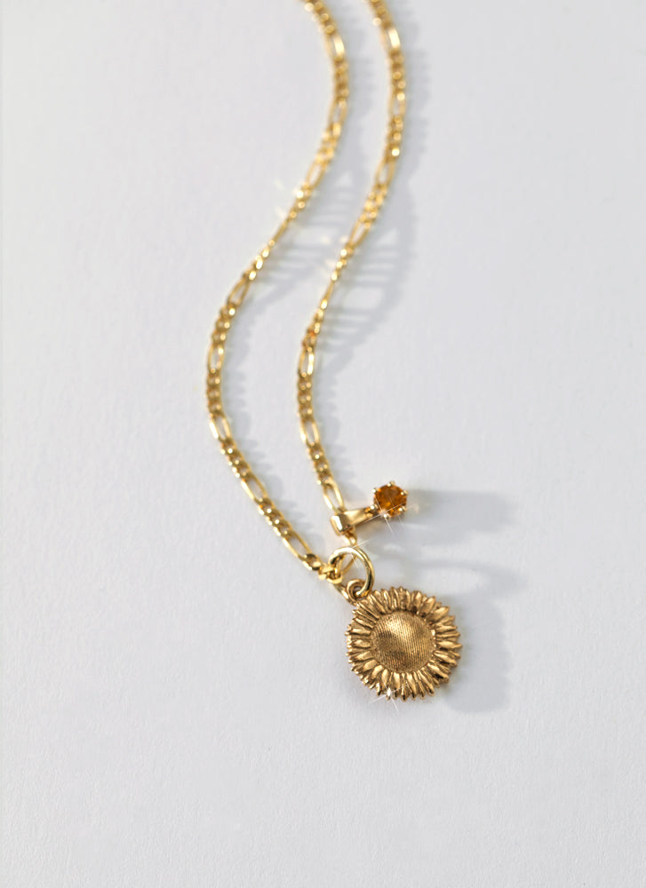 Billie flower tsavorite pearl entourage charm 14k gold