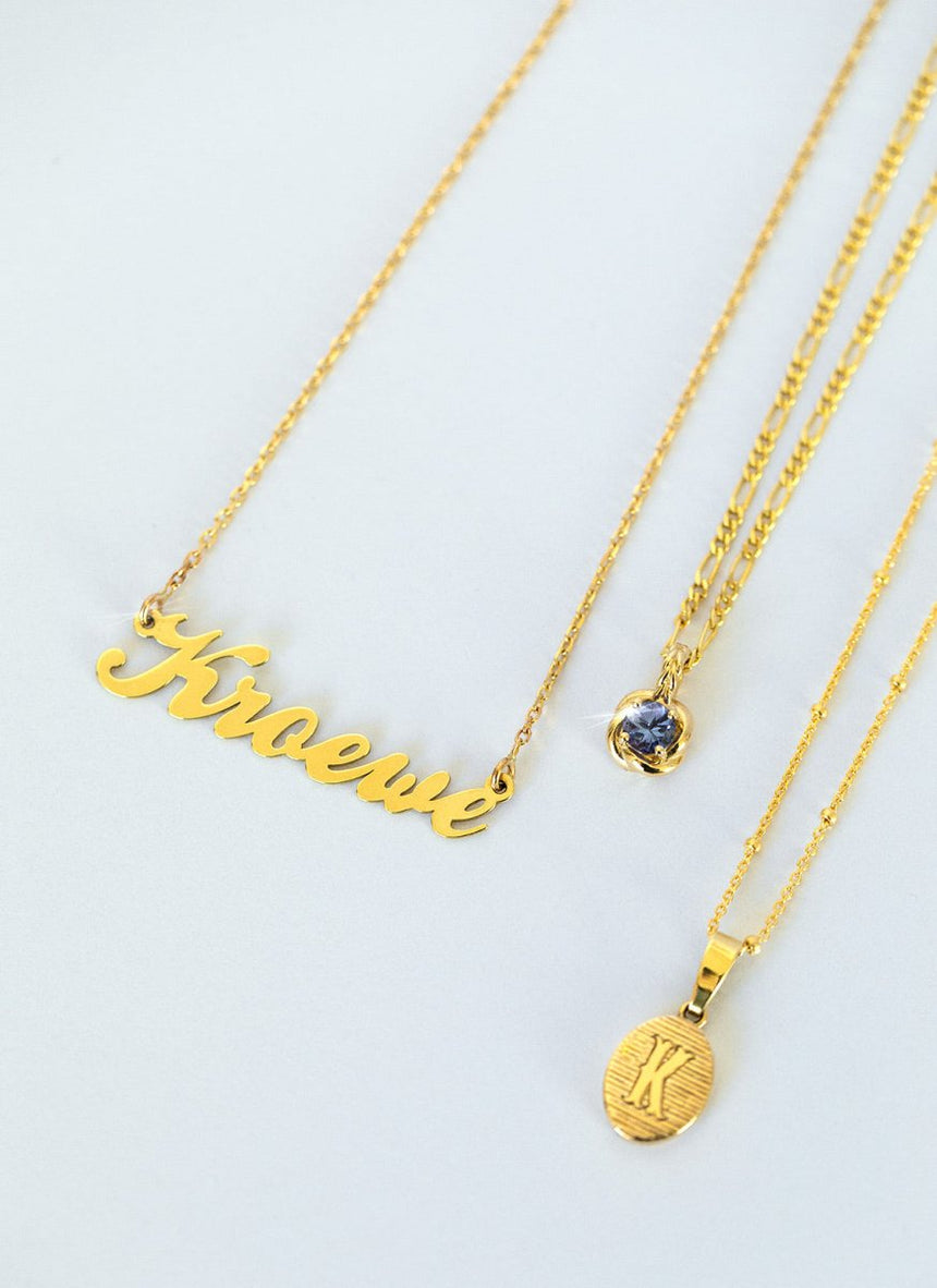 Carrie name necklace 14k gold - Studio Kroewe