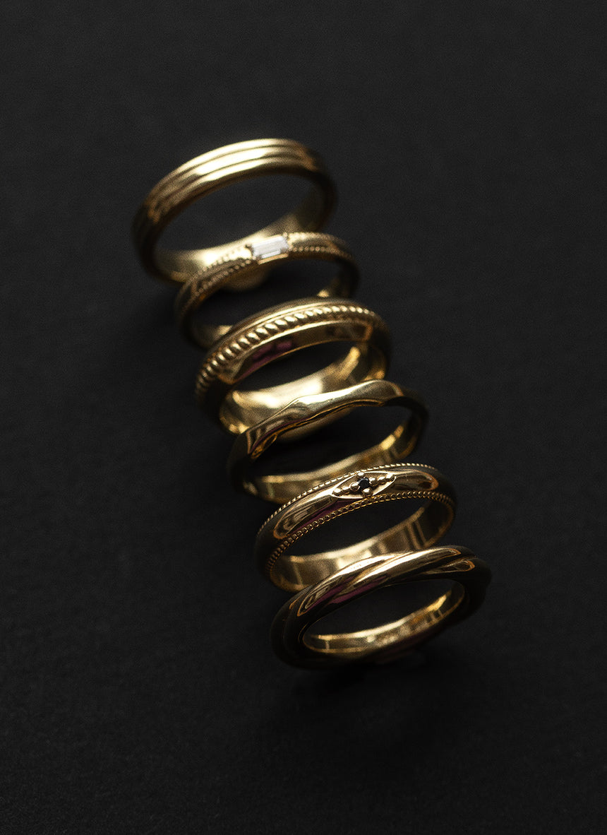 The gent lonny black sapphire ring 14k gold