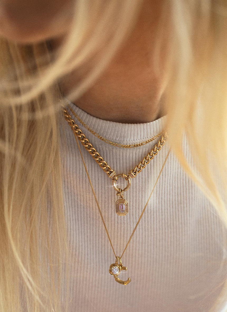St. jacob scallop charm 14k gold - Studio Kroewe