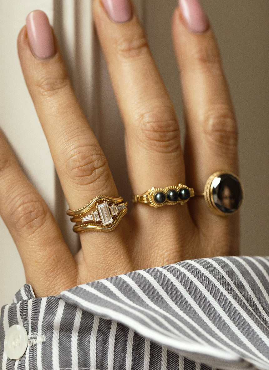 Bir curve ring 14k gold - Studio Kroewe