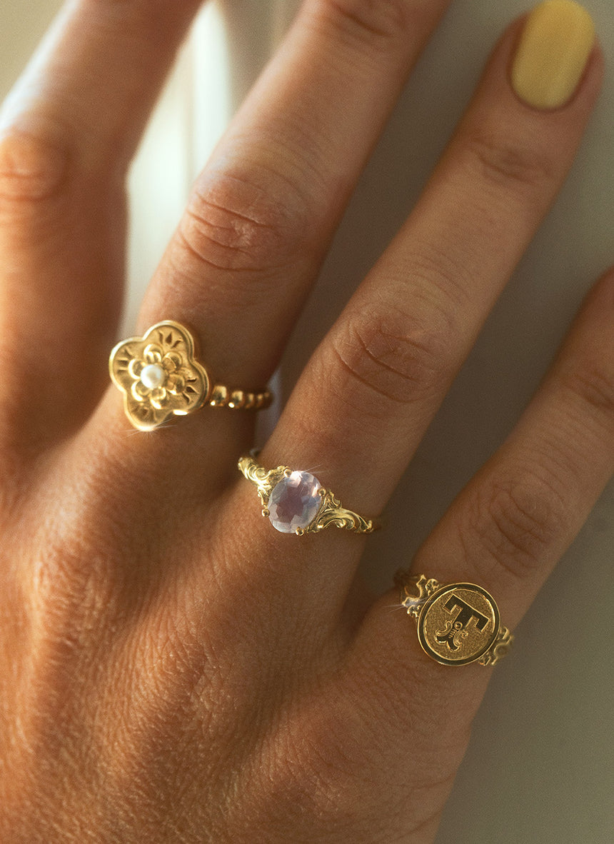 Limited Edition | Daisy diamond pink sapphire ring 14k gold - Studio Kroewe