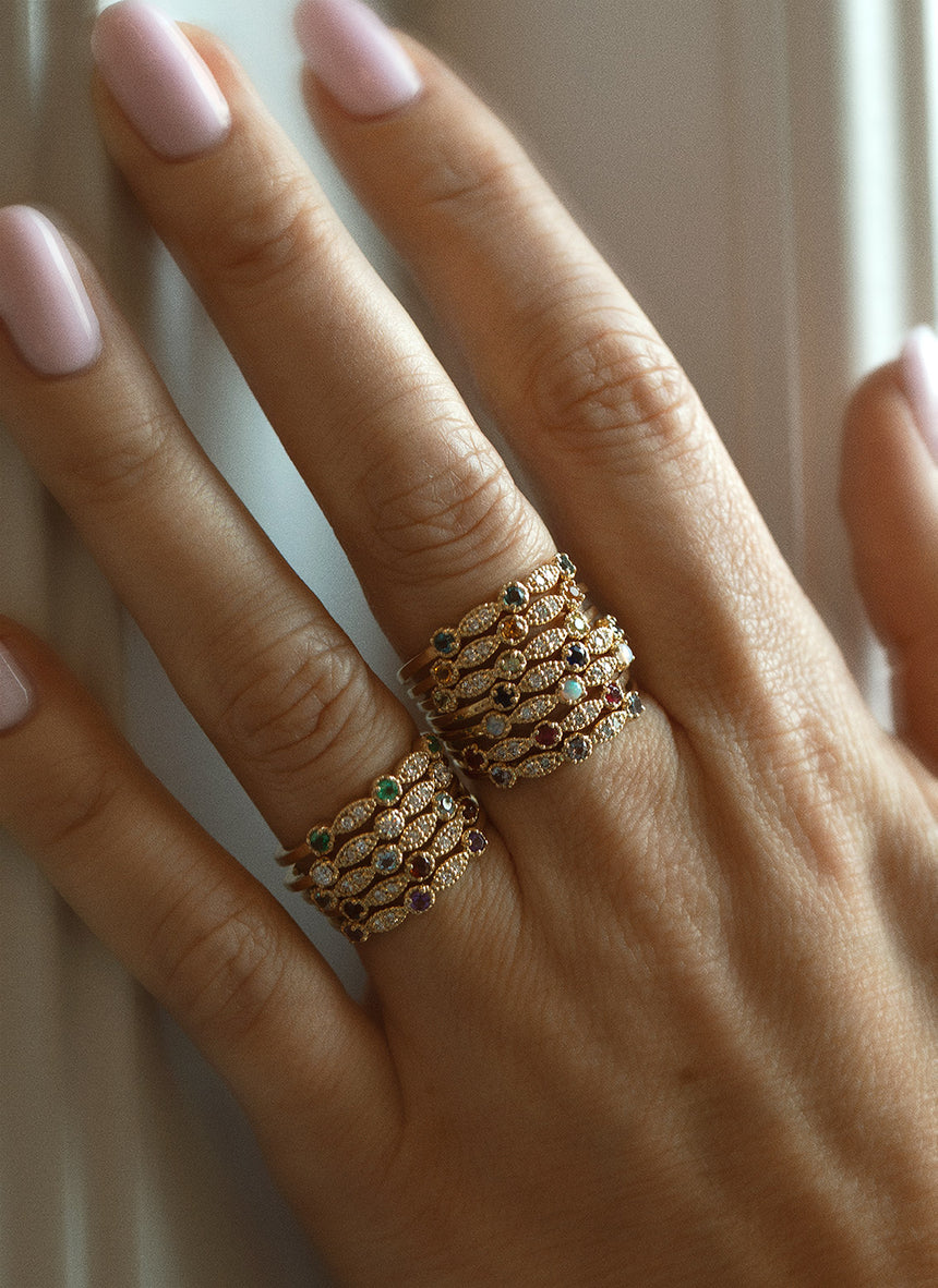 Caes garnet january birthstone ring 14k gold - Studio Kroewe