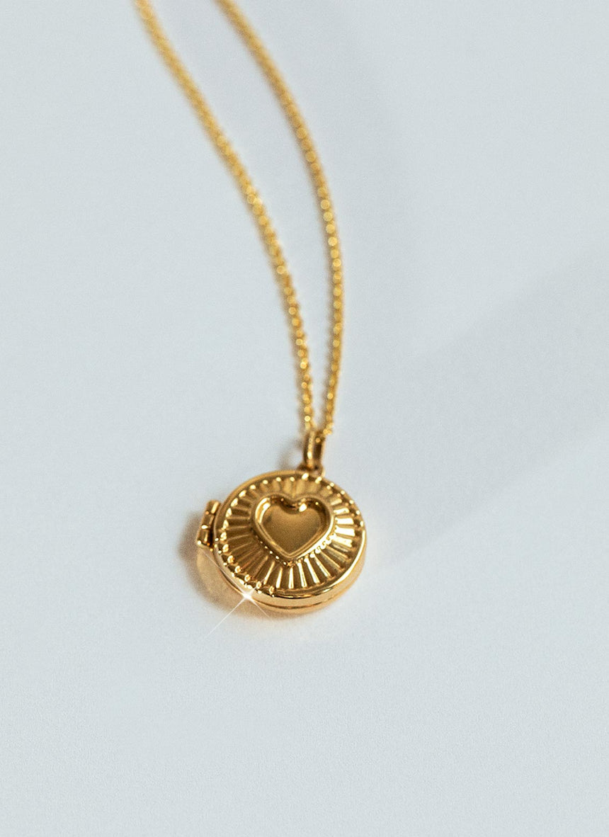 Heath signet medallion 14k gold