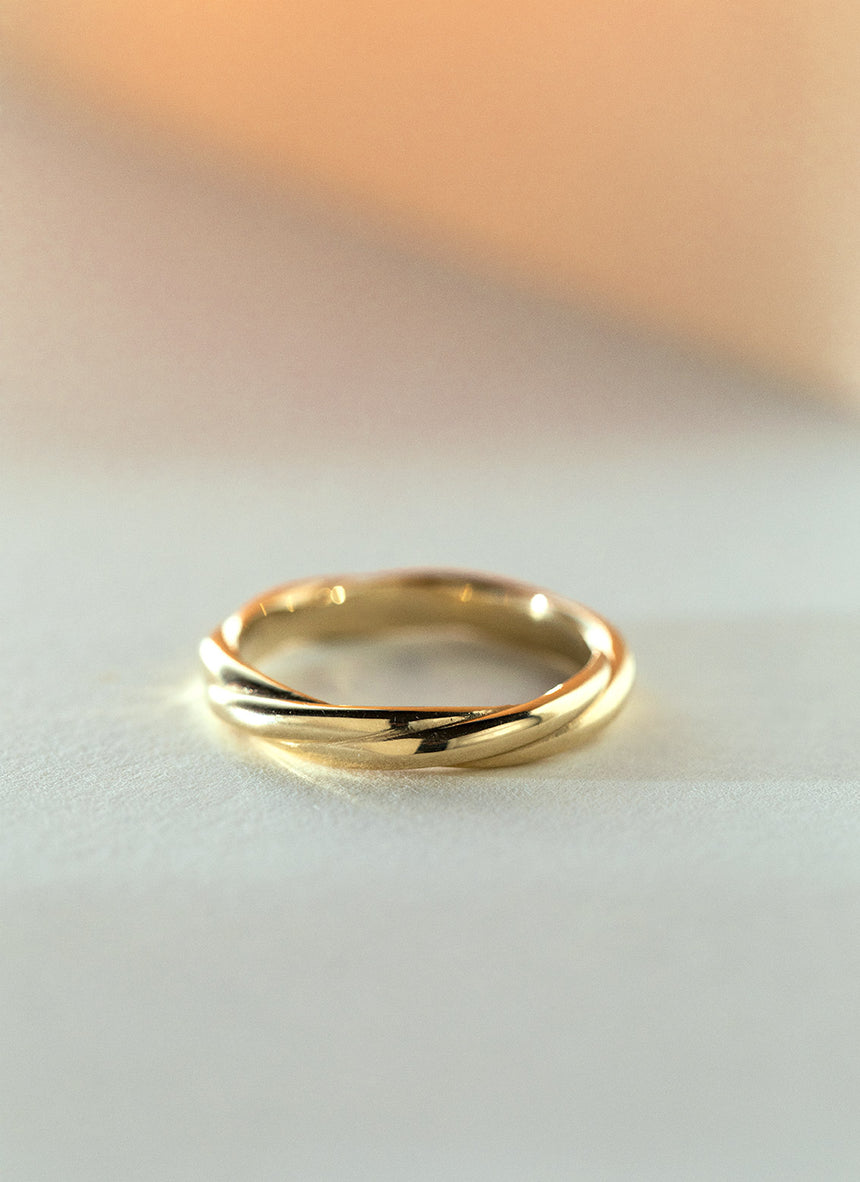 The gent bruce citrine ring 14k gold - Studio Kroewe