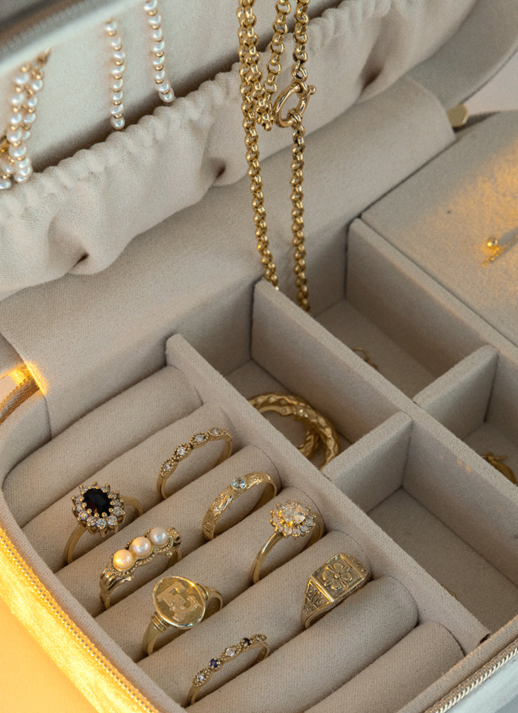 Velvet rectangular jewelry box