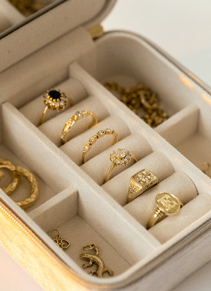 Hera entourage tanzaniet diamanten ring 14k goud