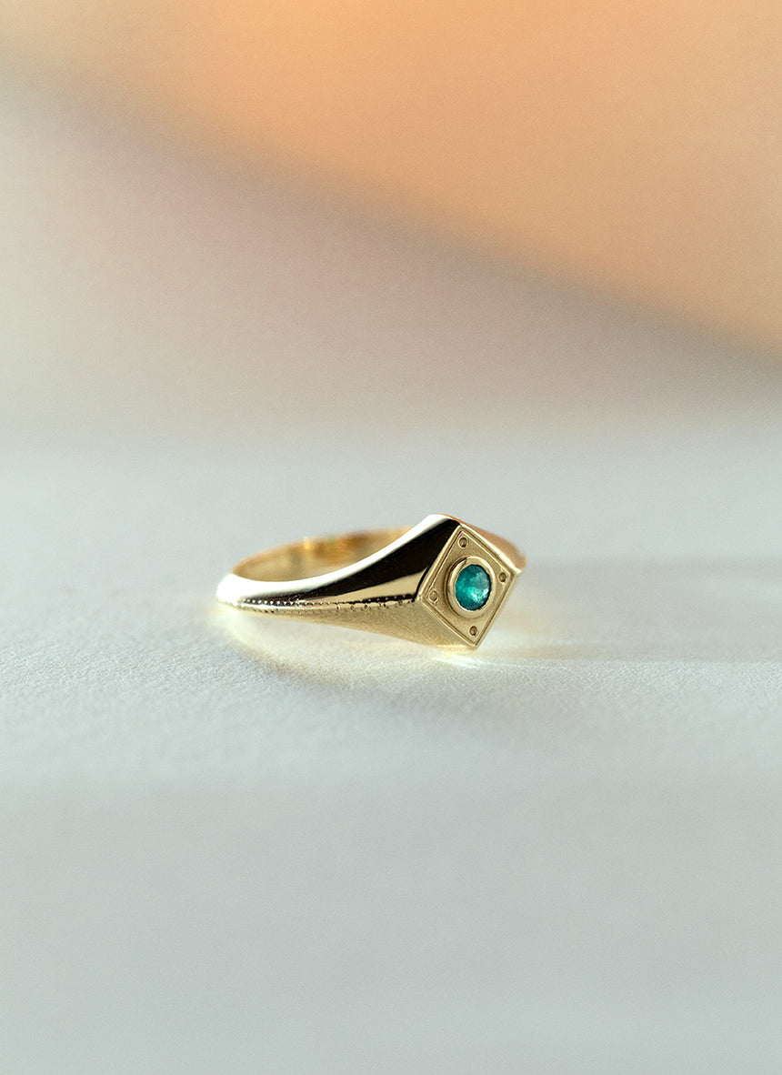 Limited Edition | Daisy diamond pink sapphire ring 14k gold - Studio Kroewe