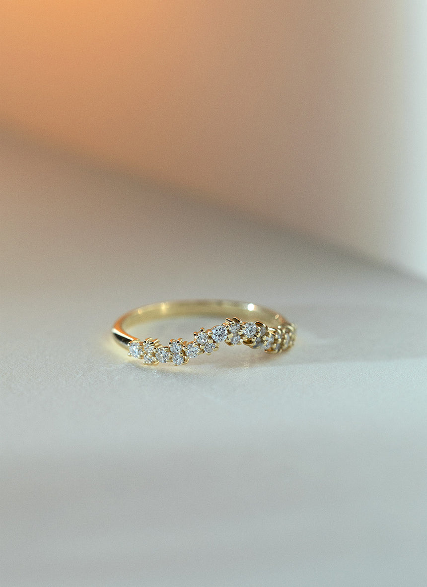 Noa emerald cut diamond ring 14k gold - Studio Kroewe