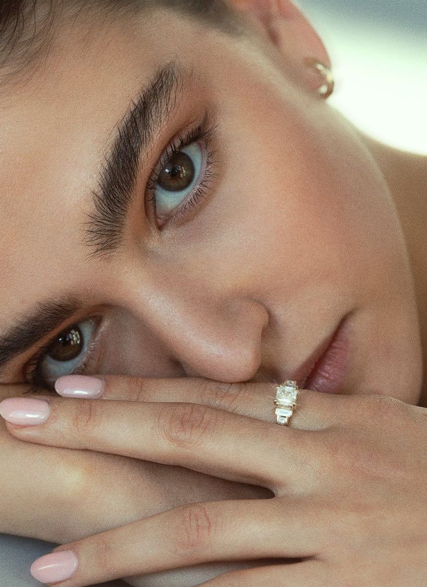 Limited Edition | Rumi green blue sapphire ring 14k gold - Studio Kroewe