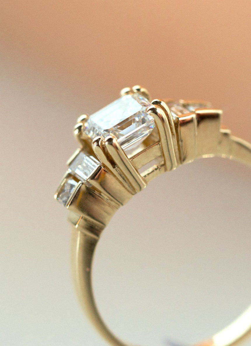 Alivia square cut diamond ring 14k gold - Studio Kroewe