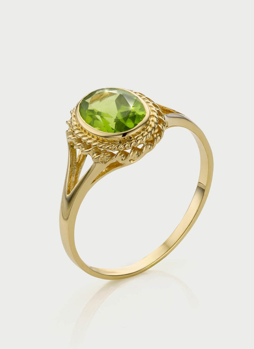 Aurie peridot ring 14k gold - Studio Kroewe