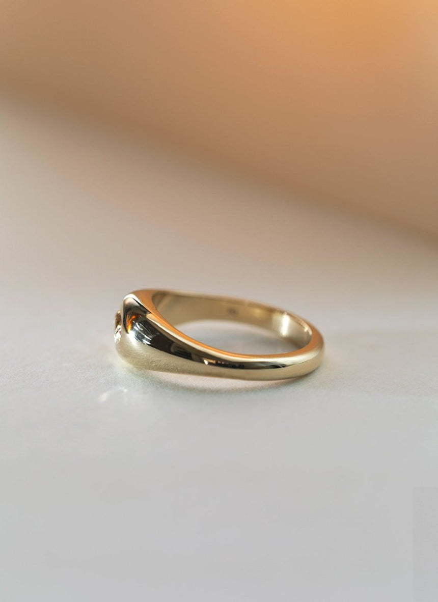 Bear golden topaz ring 14k gold - Studio Kroewe