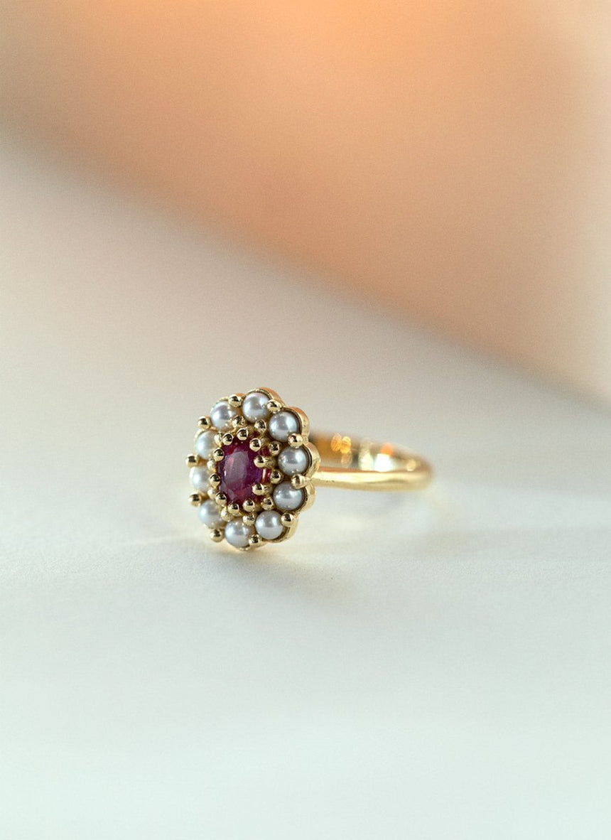 Billie ruby pearl entourage ring 14k gold - Studio Kroewe