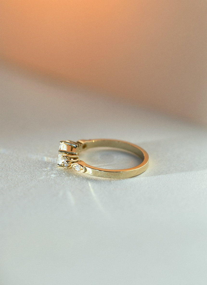 Brett emerald cut diamond ring 14k gold - Studio Kroewe