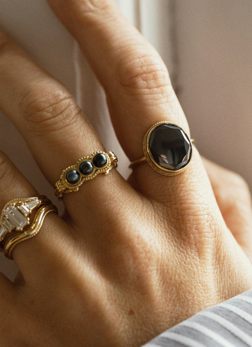 Edie tanzanite december birthstone ring 14k gold - Studio Kroewe