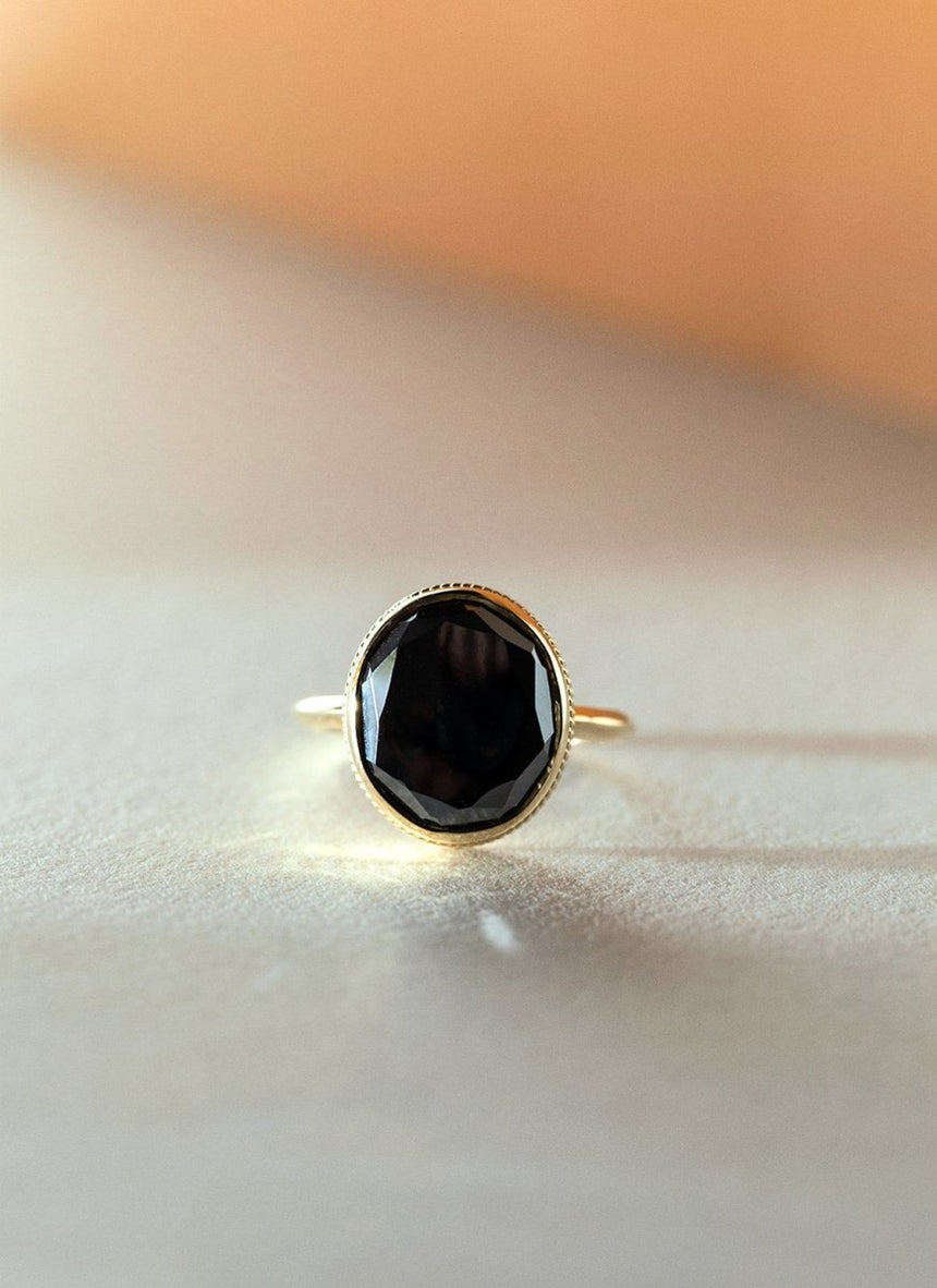 Edie tanzanite december birthstone ring 14k gold - Studio Kroewe