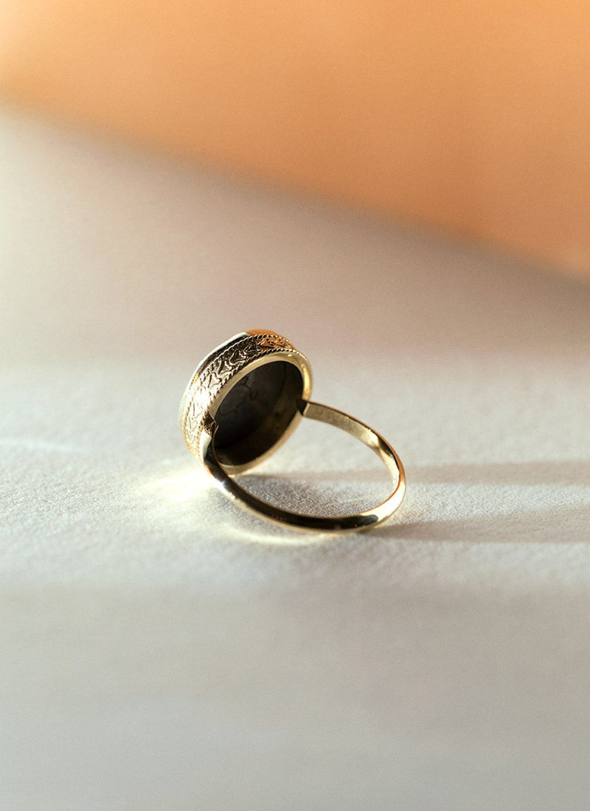 Buffy hematite ring 14k gold - Studio Kroewe