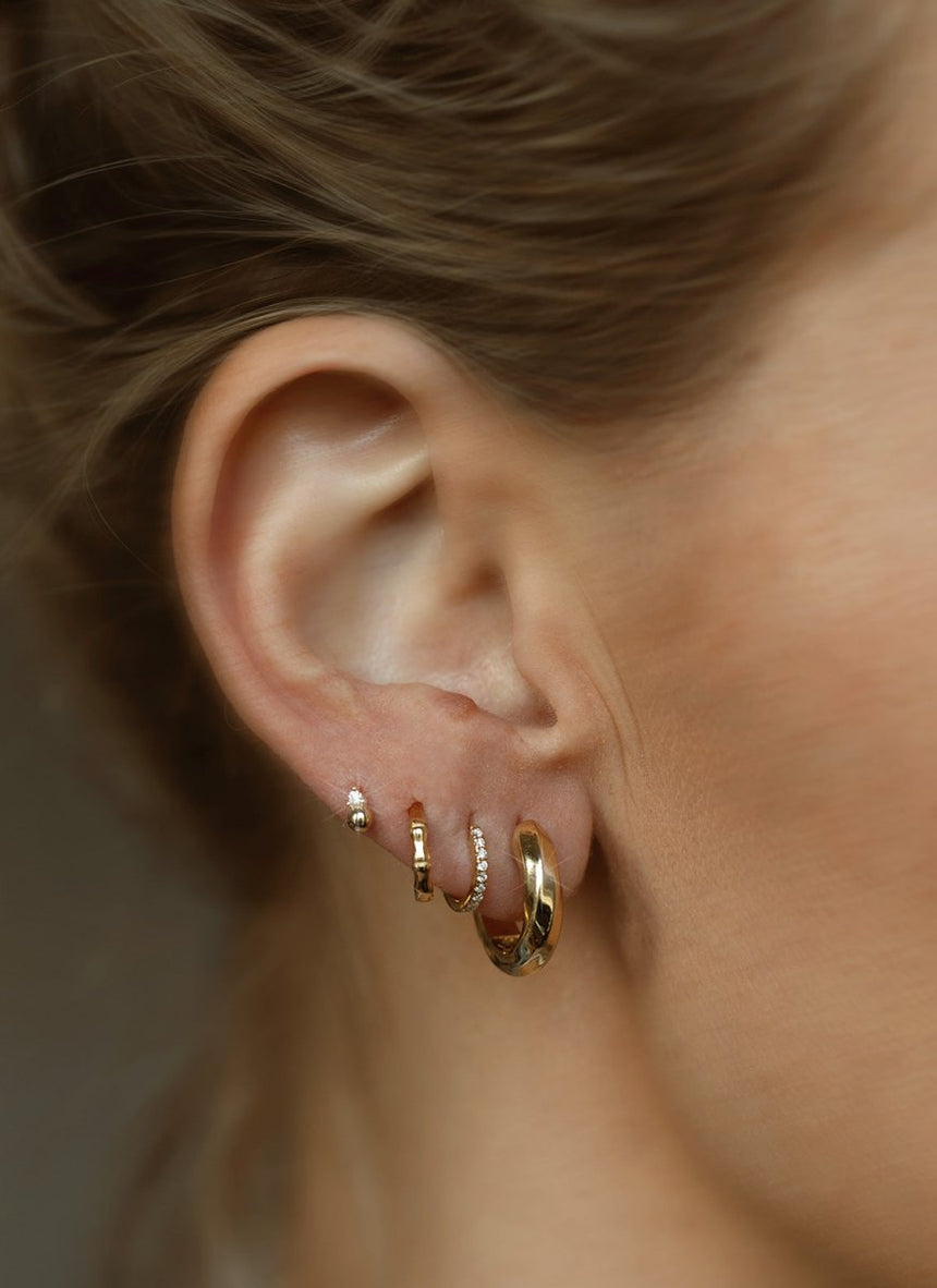 Buffy huggies 14k gold - Studio Kroewe