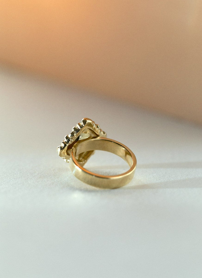 Charlie signet ring 14k gold - Studio Kroewe