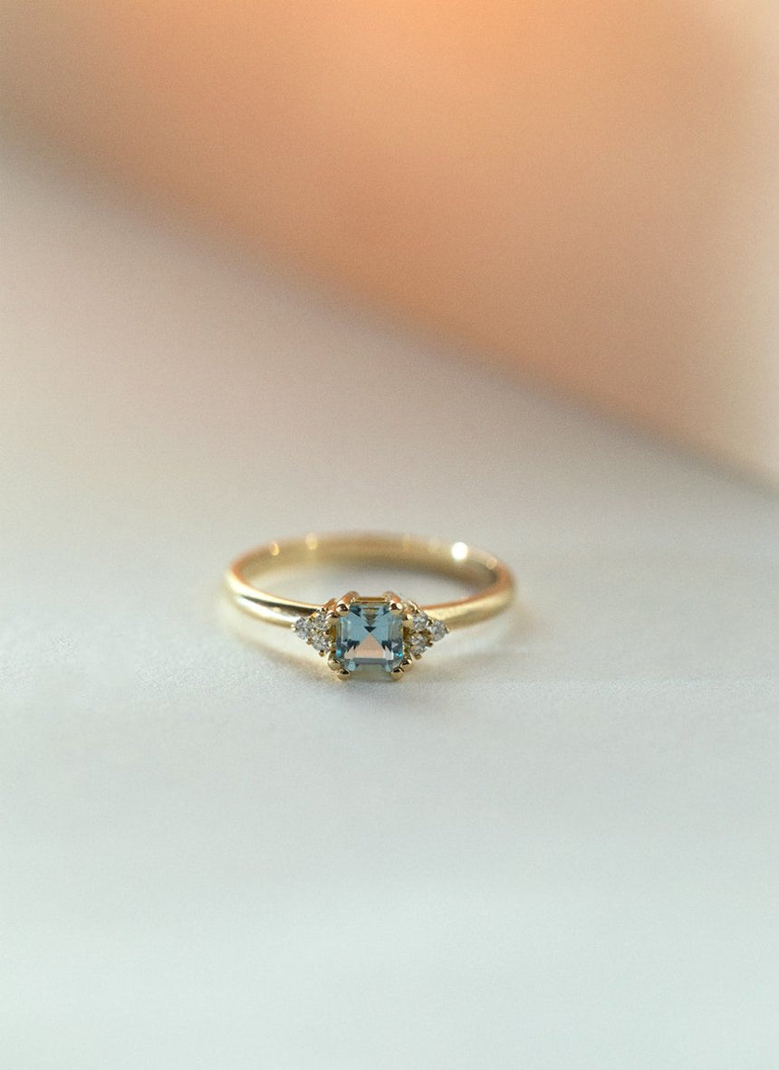 Timmy diamond topaz ring 14k gold - Studio Kroewe