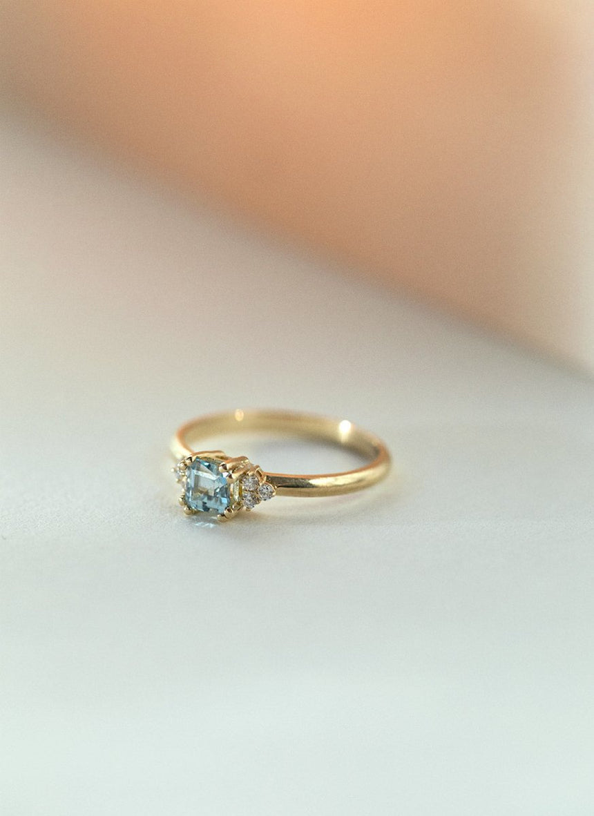 Timmy diamond topaz ring 14k gold - Studio Kroewe