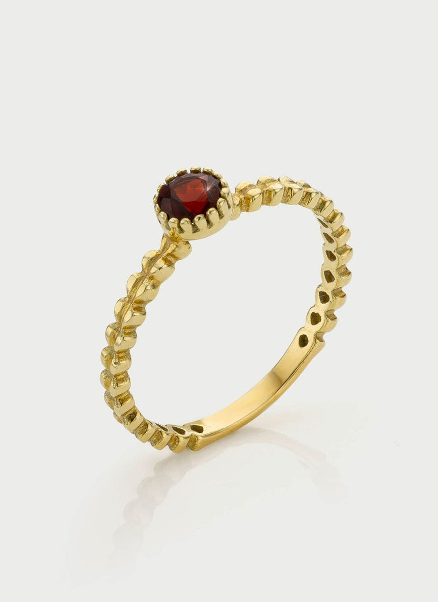 Edie garnet january birthstone ring 14k gold - Studio Kroewe