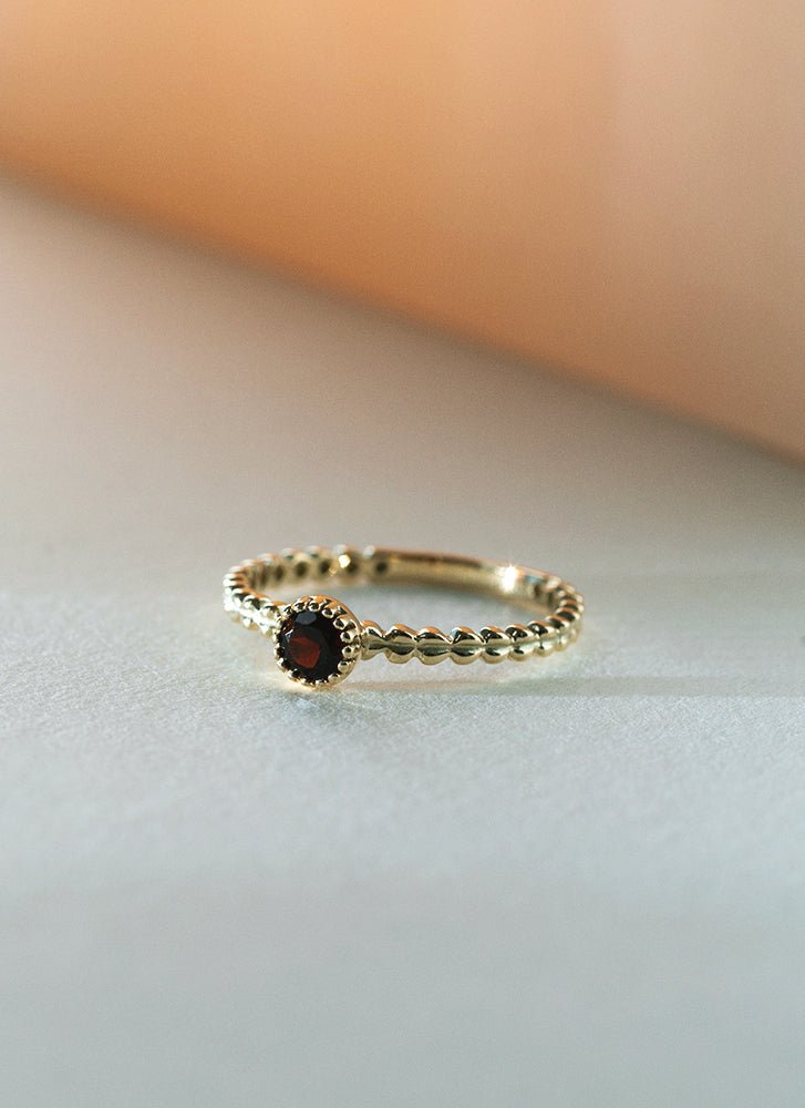 Edie garnet january birthstone ring 14k gold - Studio Kroewe