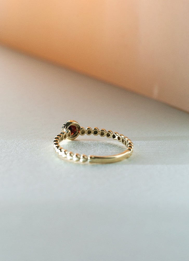 Edie garnet january birthstone ring 14k gold - Studio Kroewe