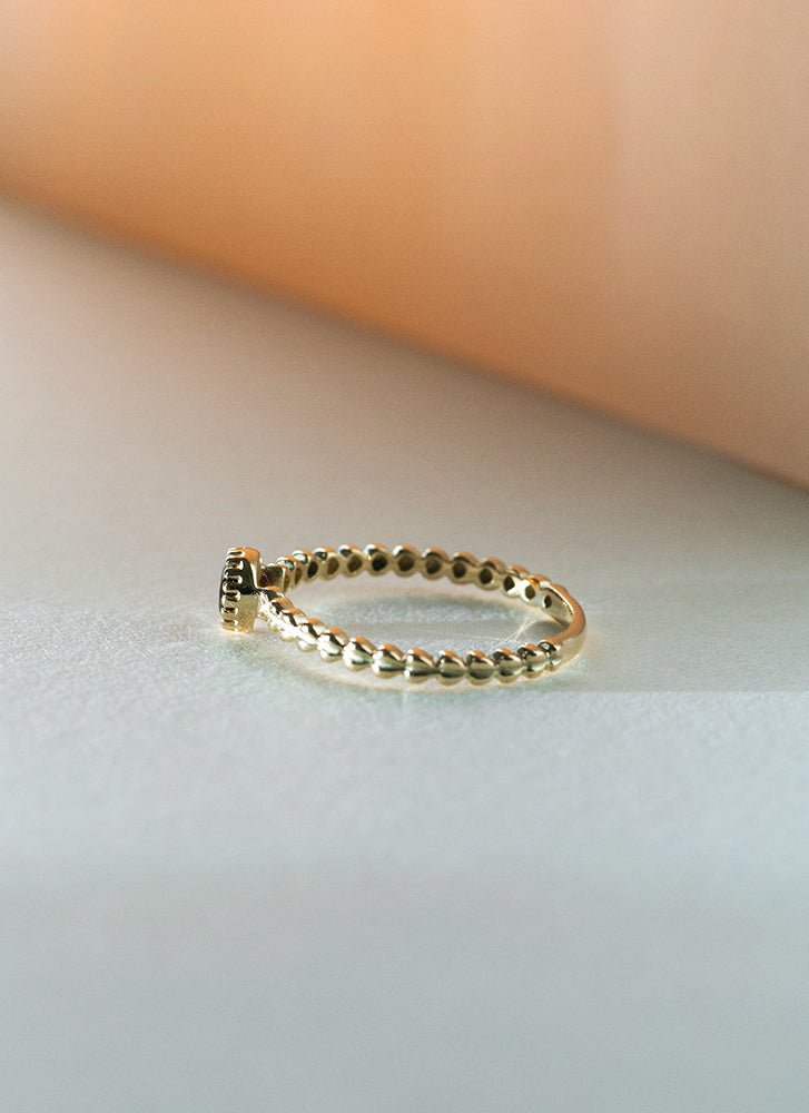 Edie garnet january birthstone ring 14k gold - Studio Kroewe
