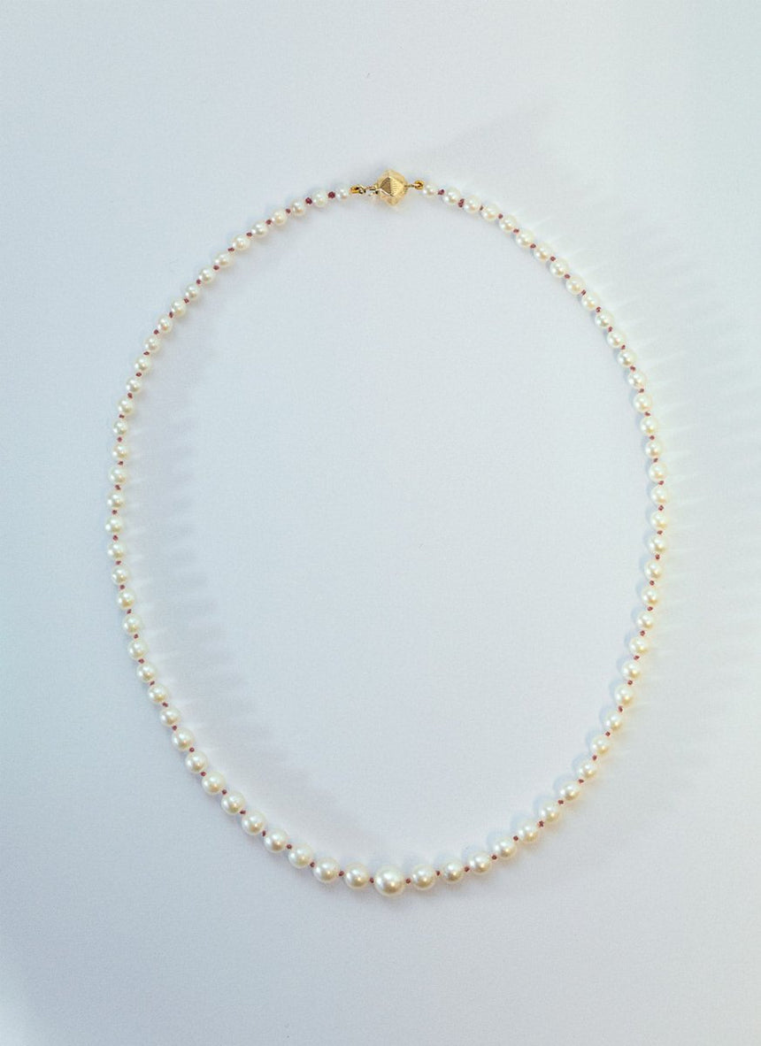 Fenna pearl necklace 14k gold - Studio Kroewe