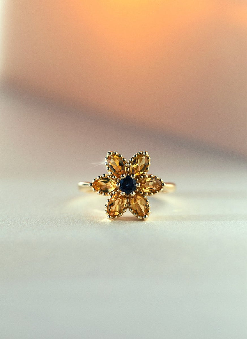 Flowery citrine sapphire ring 14k gold - Studio Kroewe