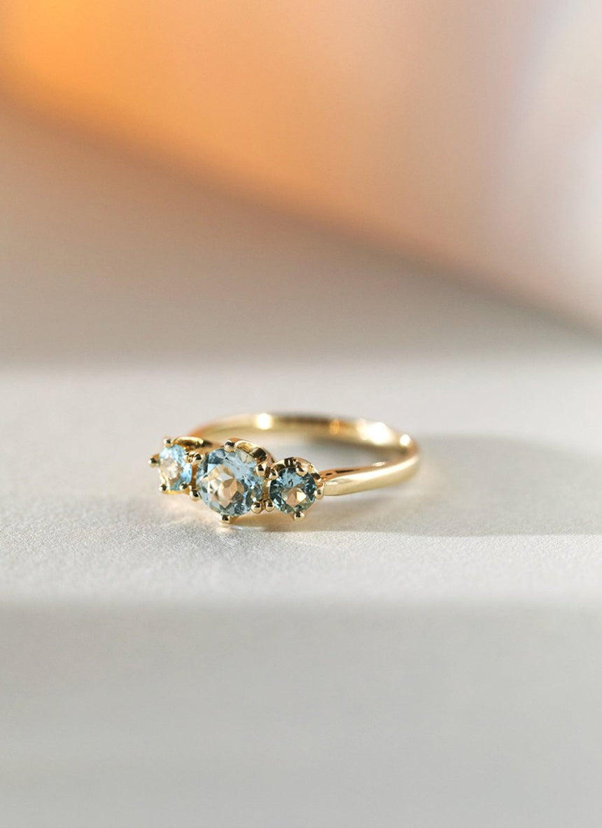 Frida aquamarine ring 14k gold - Studio Kroewe