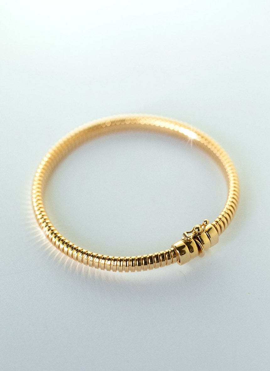 Grace tubo bracelet 14k gold - Studio Kroewe