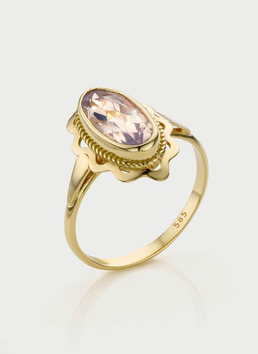 Iggy moonquartz ring 14k gold - Studio Kroewe