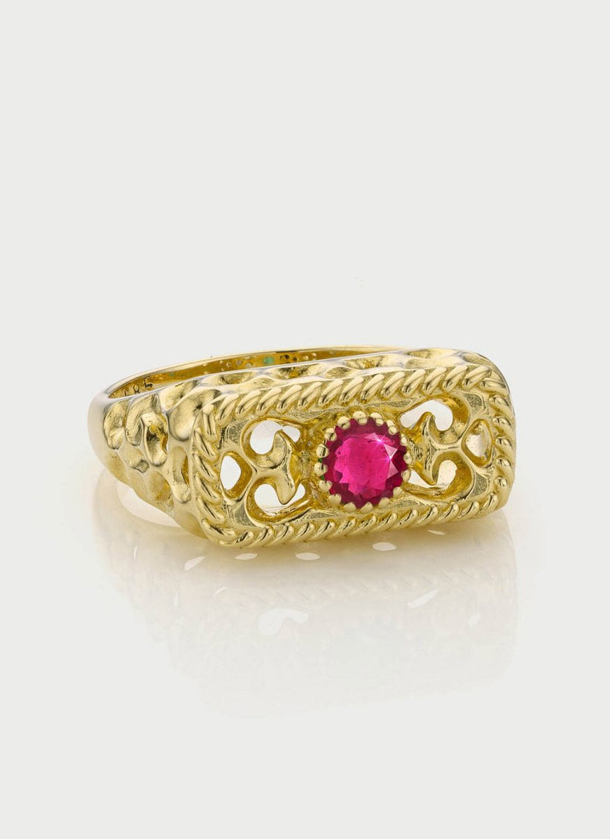 Ileha ruby ring 14k gold - Studio Kroewe