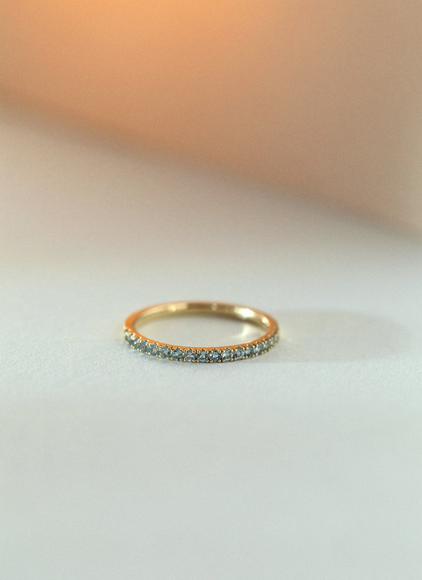 Sage diamond sapphire ring 14k gold - Studio Kroewe