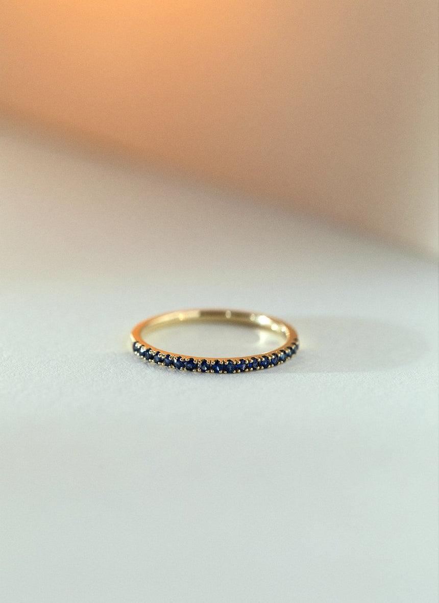 Jady sapphire ring 14k gold - Studio Kroewe