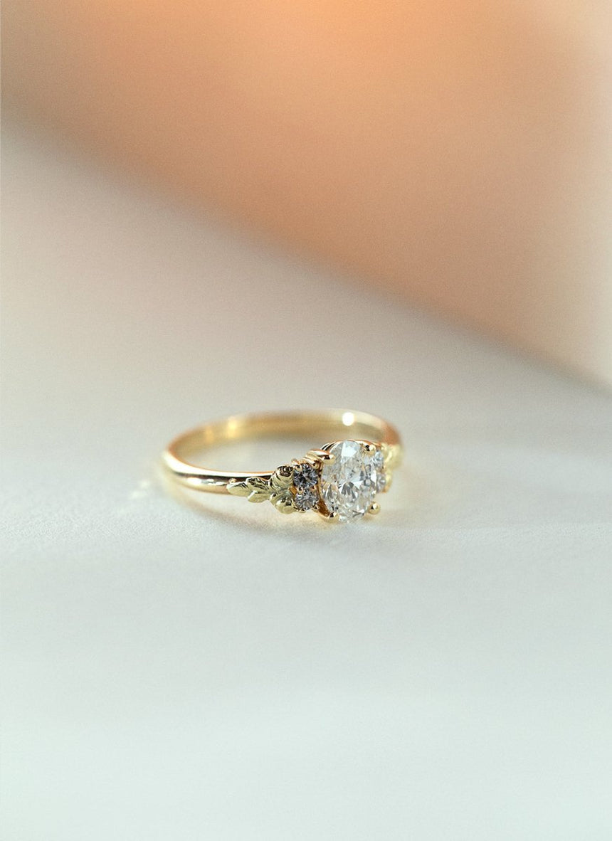 Timmy diamond topaz ring 14k gold - Studio Kroewe