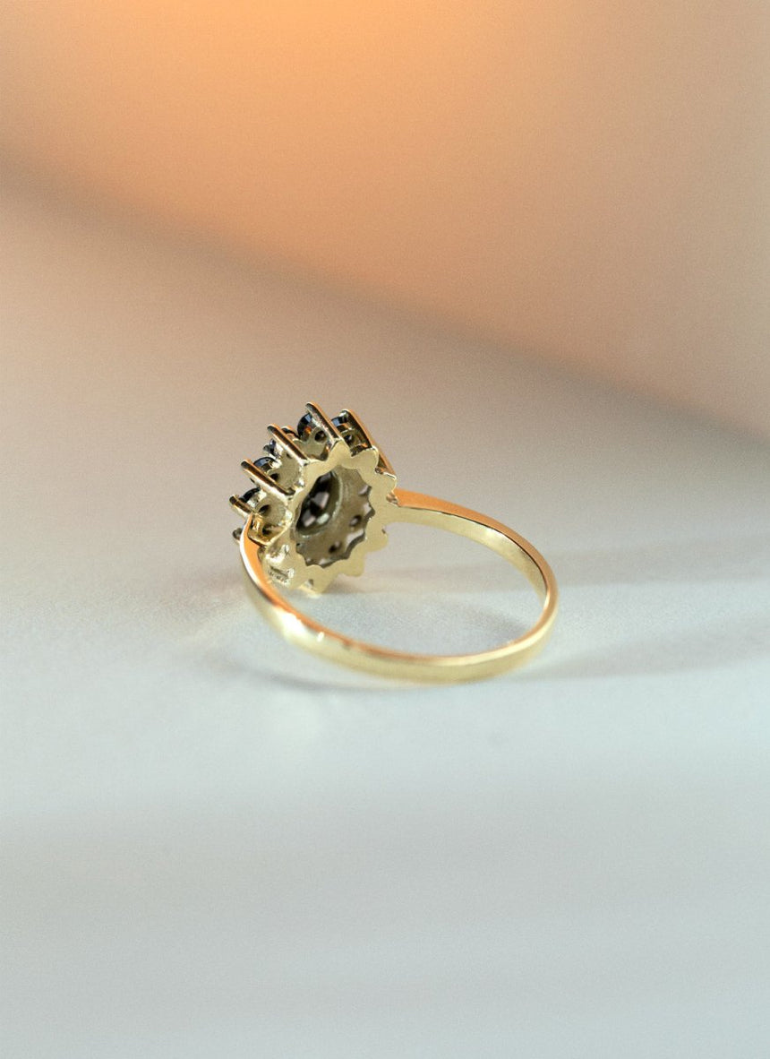 Kate black diamond entourage ring 14k gold - Studio Kroewe