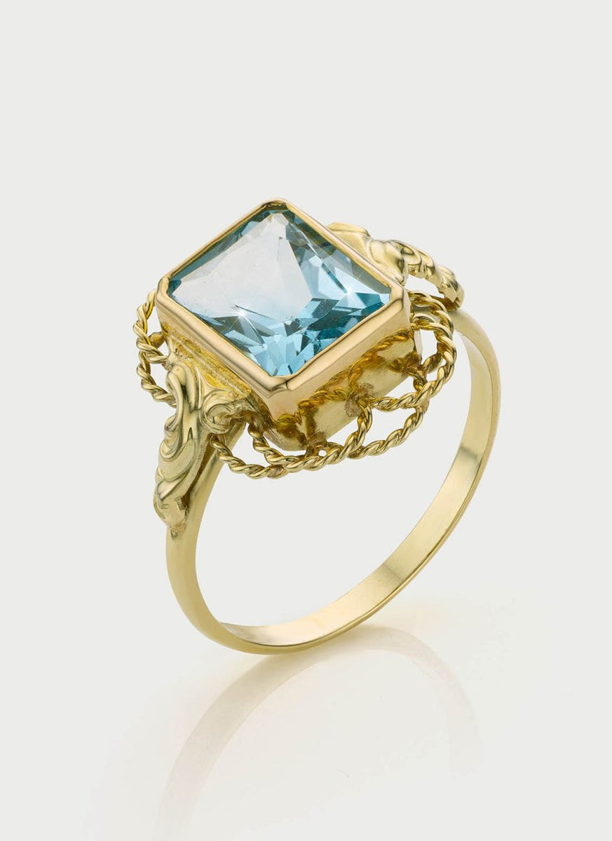 Leonis topaz ring 14k gold - Studio Kroewe