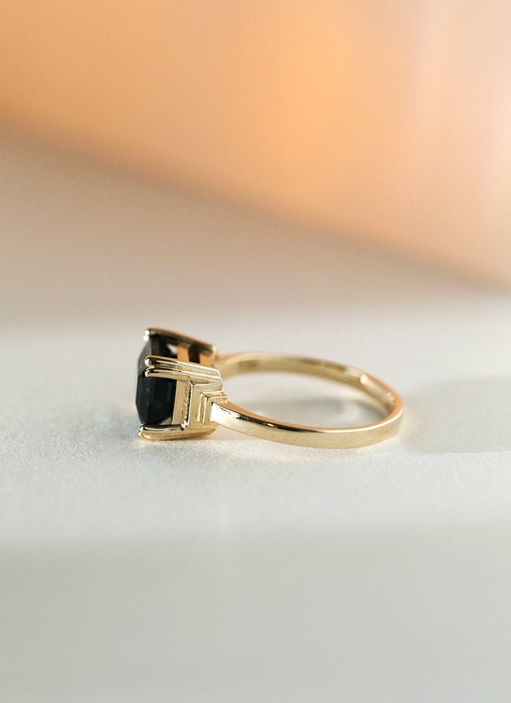 Limited Edition | Liv topaz london blue ring 14k gold - Studio Kroewe