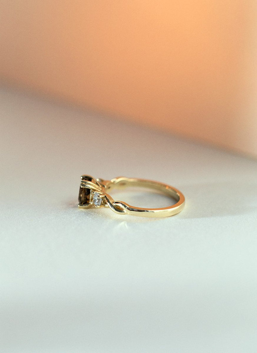 Limited Edition | River brown tourmaline diamond ring 14k gold - Studio Kroewe