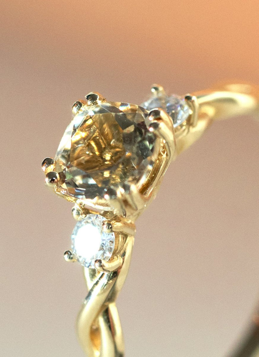Limited Edition | River light brown tourmaline diamond ring 14k gold - Studio Kroewe