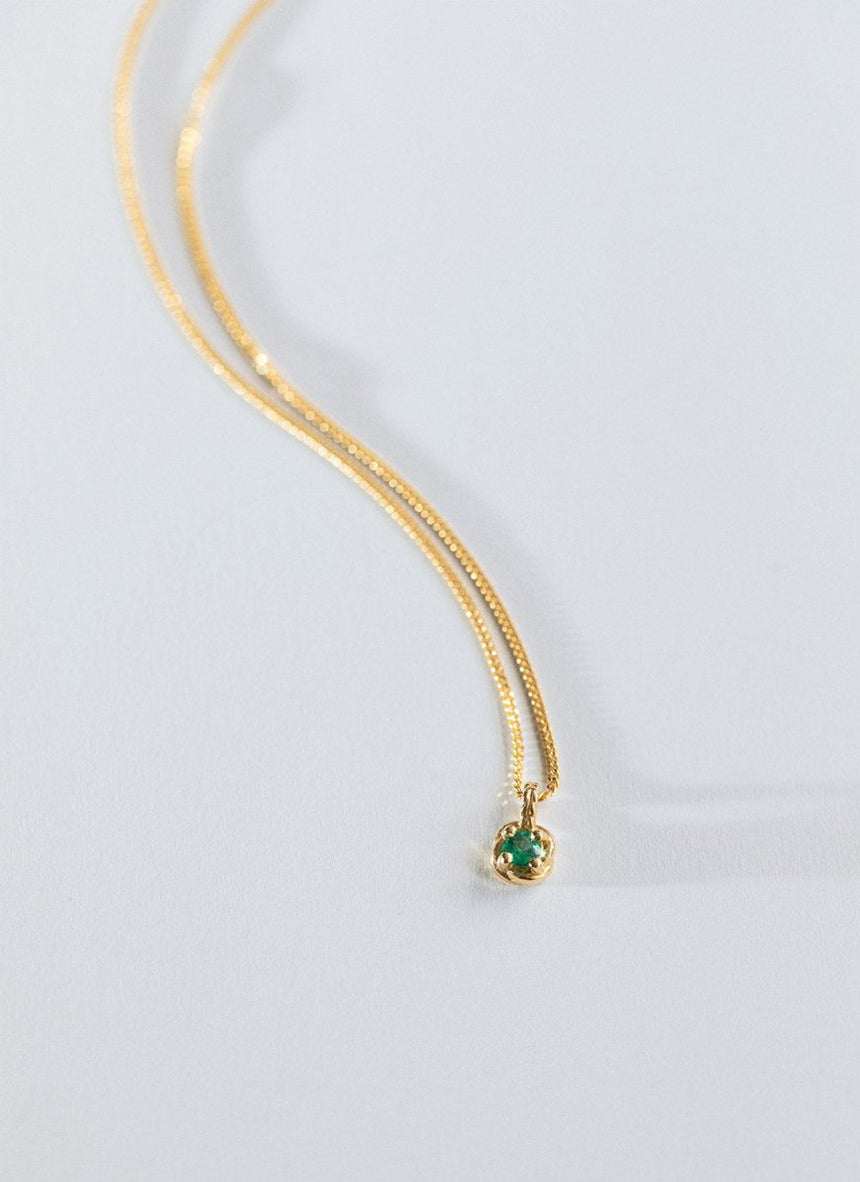 Little dido birthstone pendant 14k gold - Studio Kroewe