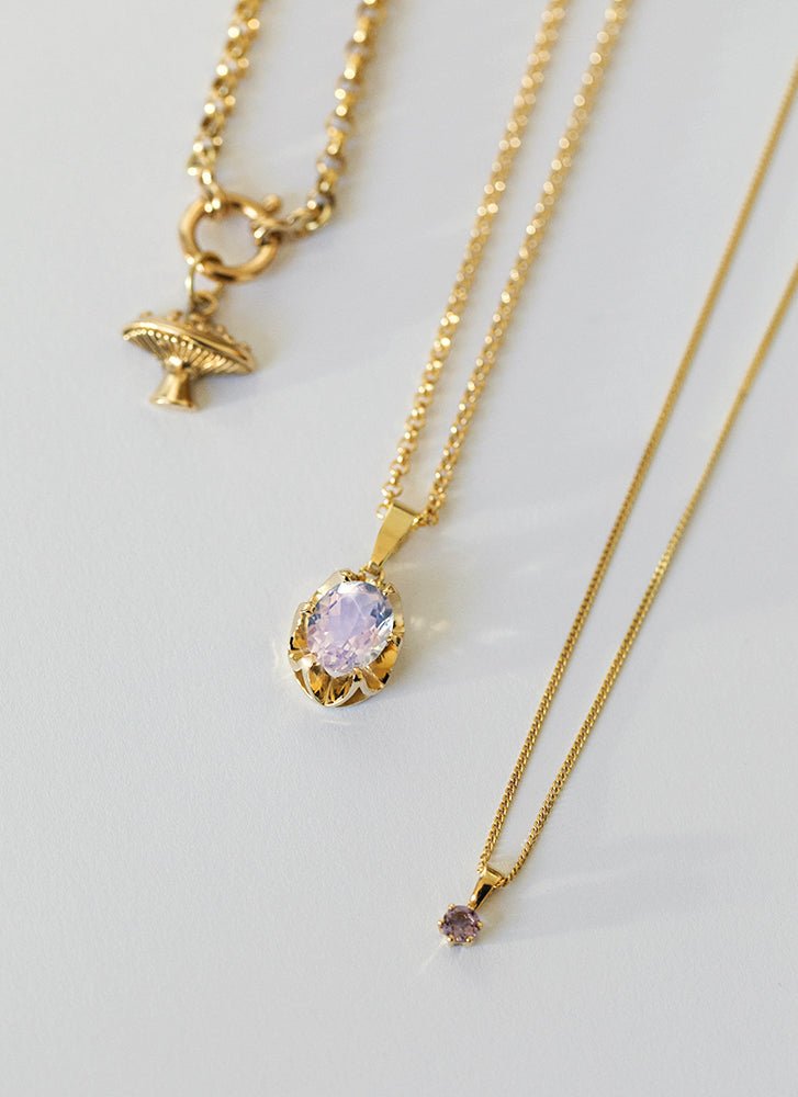 Lizzy moonquartz charm 14k gold - Studio Kroewe