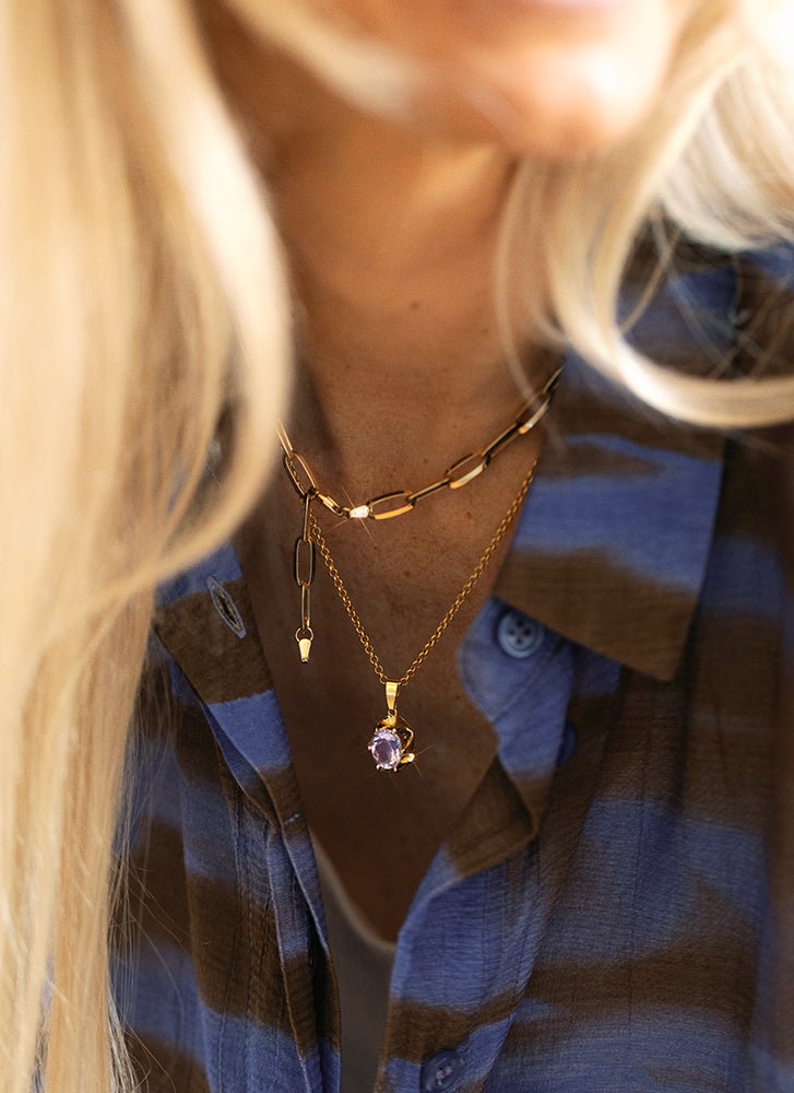 Lizzy moonquartz charm 14k gold - Studio Kroewe