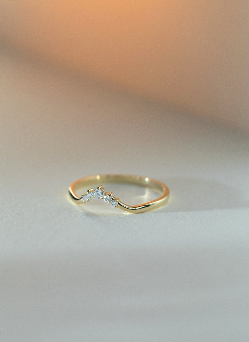 Loak diamond curve ring 14k gold - Studio Kroewe