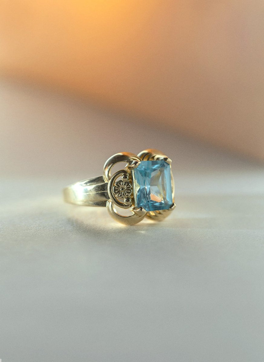 Loene topaz ring 14k gold - Studio Kroewe