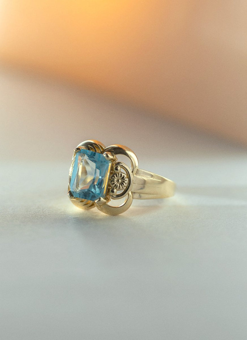 Loene topaz ring 14k gold - Studio Kroewe